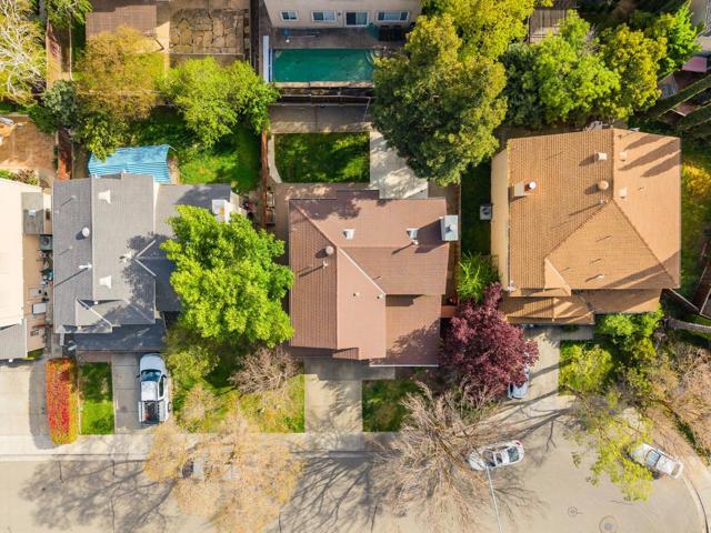 56 Lavender Court, Tracy CA: https://media.crmls.org/mediaz/2371958a-63dc-4e8a-8104-1341ff37a6a3.jpg