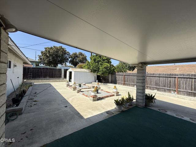 1204 Cardigan Avenue, Ventura CA: https://media.crmls.org/mediaz/23719cb0-0ade-404a-9c28-60cc53f457c3.jpg