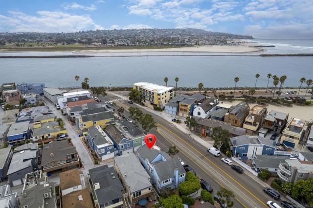 801 Allerton Ct, San Diego CA: https://media.crmls.org/mediaz/23723de3-a757-4c02-9ac5-3e911d423269.jpg