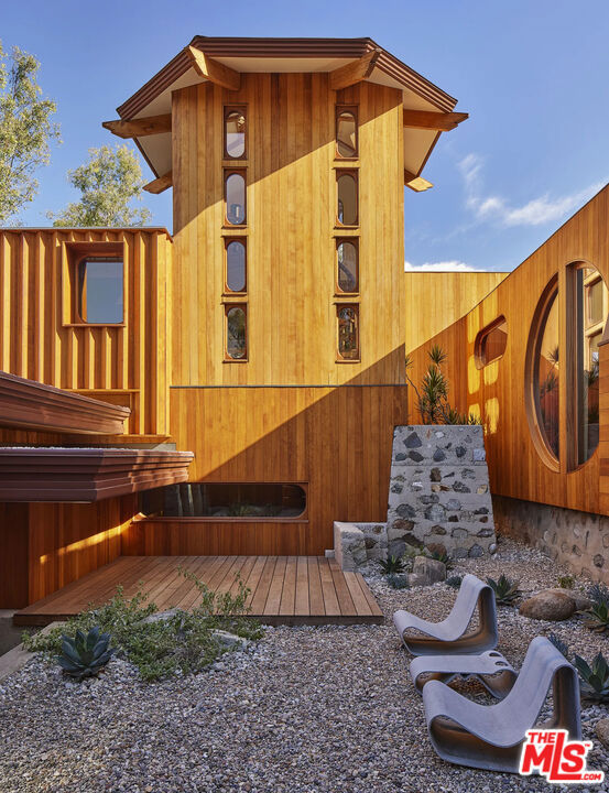 MLS #26673879 image #2