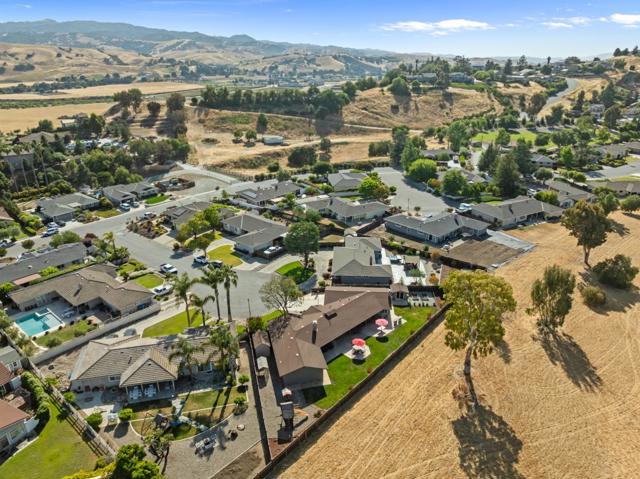 60 Dots Circle, Hollister CA: https://media.crmls.org/mediaz/23749822-fed2-4c0a-9cfe-93b5ca6f9e76.jpg