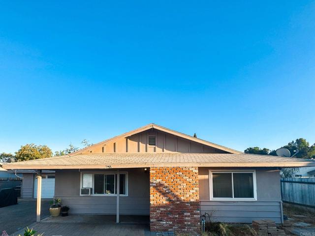 Detail Gallery Image 1 of 29 For 442 F St, Ramona,  CA 92065 - 3 Beds | 2 Baths