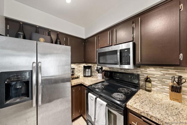 8023 Caminito De Pizza, San Diego CA: https://media.crmls.org/mediaz/237659bf-98df-4035-a27a-fd1d161e5406.jpg