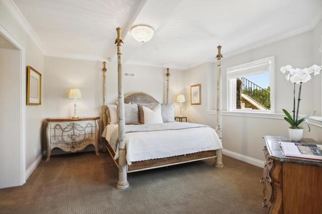 7 Redberry, Portola Valley CA: https://media.crmls.org/mediaz/2376d537-b1da-425f-862c-e16b7fa5ef24.jpg