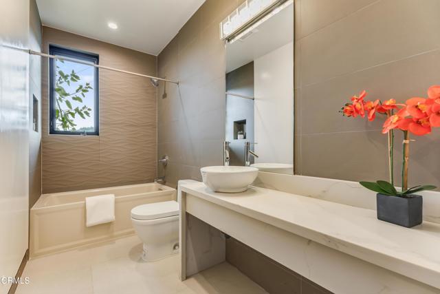 Detail Gallery Image 52 of 69 For 12480 Viewcrest Rd, Los Angeles,  CA 91604 - 5 Beds | 7 Baths