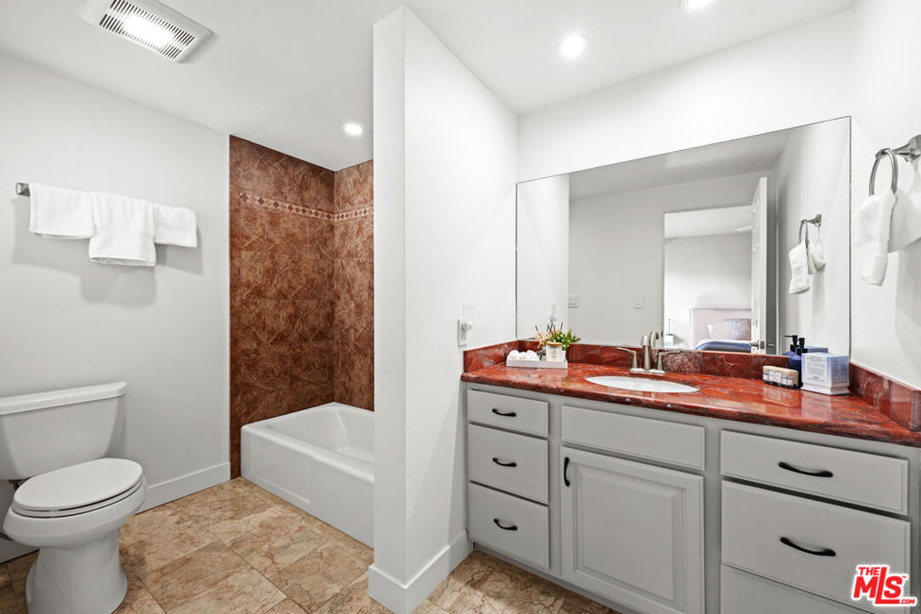 MLS #25621779 image #21