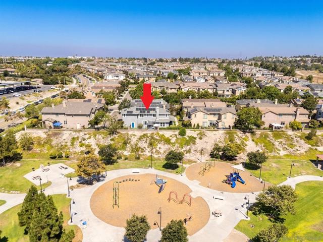 1675 Tree Song Ln, Chula Vista CA: https://media.crmls.org/mediaz/23780bbc-60ae-43dd-ae56-03649c4e8f70.jpg