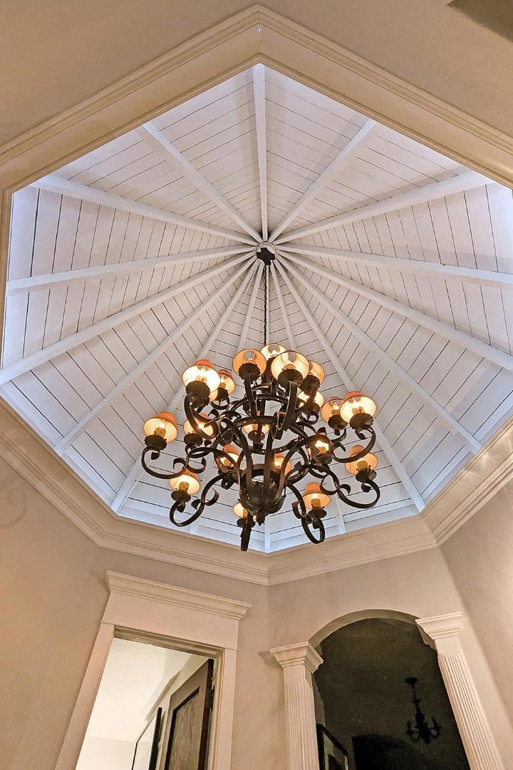 https://media.crmls.org/mediaz/23790a4d-0d78-45d9-8767-805e960802f8.jpg?preset=X-Large