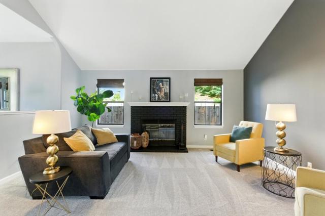 735 Georgetown Place, Gilroy CA: https://media.crmls.org/mediaz/237a289d-6dd0-4bc7-85ab-1a626ed88c2a.jpg
