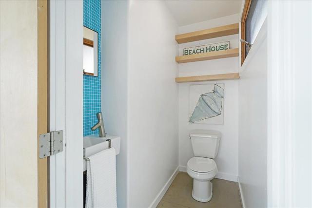 1004 W Cliff Drive, Santa Cruz CA: https://media.crmls.org/mediaz/237a8cda-5eea-4cee-a896-9fe3eeef0a3f.jpg