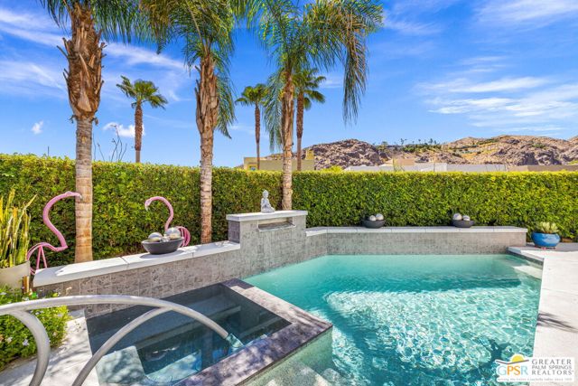 2985 Searchlight Lane, Palm Springs CA: https://media.crmls.org/mediaz/237acf2c-4c90-4a44-809c-a62ff3e0969f.jpg