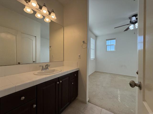 Detail Gallery Image 22 of 40 For 1273 Breakaway Dr, Oceanside,  CA 92057 - 4 Beds | 3/1 Baths