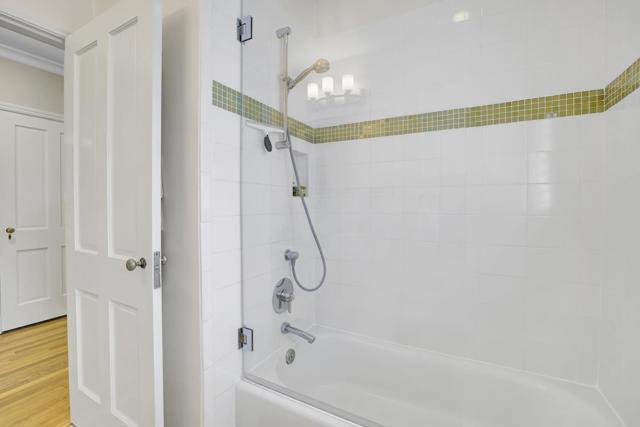 192 Oak Court, Menlo Park CA: https://media.crmls.org/mediaz/237c306c-80db-4391-a1c2-1a93b6e135c9.jpg