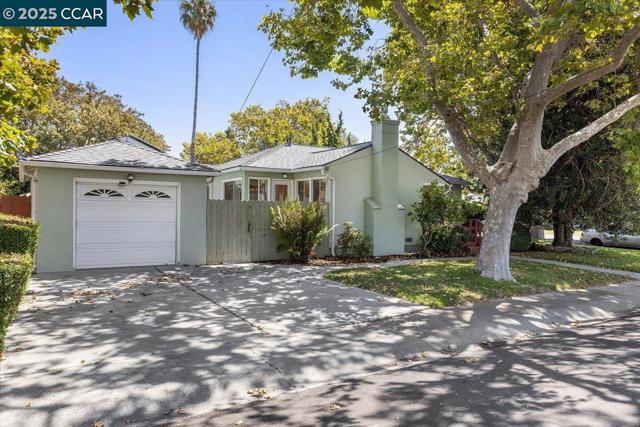 16080 Via Del Sol, San Lorenzo CA: https://media.crmls.org/mediaz/237c95f5-98a0-4f0f-8747-fbfaf676dd16.jpg