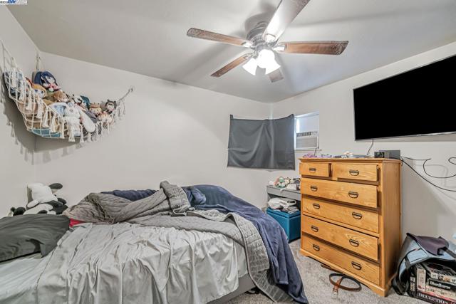 4655 Augustine St, Pleasanton CA: https://media.crmls.org/mediaz/237c967d-be44-4c46-9cb5-97d228b0aef8.jpg