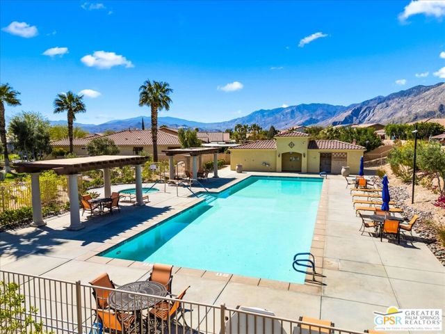 3764 Serenity Trail, Palm Springs CA: https://media.crmls.org/mediaz/237ce061-c1f5-4839-a127-d725c0e161da.jpg