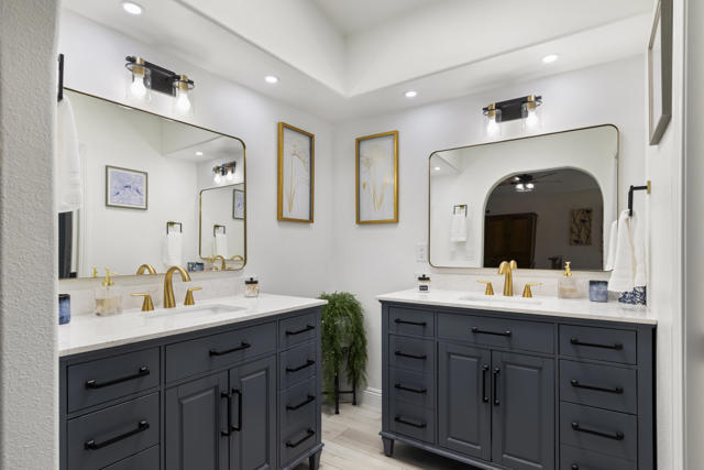 54660 Avenida Madero, La Quinta CA: https://media.crmls.org/mediaz/237d8ea3-a8ea-43db-b01d-006e07fd966c.jpg