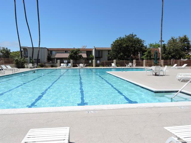 5217 Mount Alifan Dr, San Diego CA: https://media.crmls.org/mediaz/237ea7ac-ef45-4378-bf53-36f078d2695f.jpg