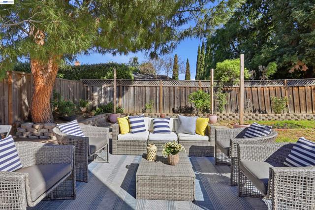 Image 35 of 39 For 4972 Minas Dr