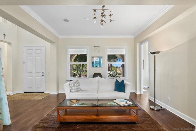 Image 16 of 52 For 332 Lemonwood Dr