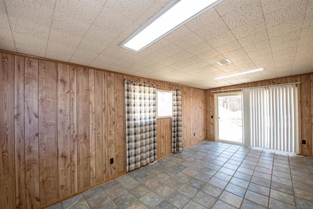 14728 Jeff Park Lane, Poway CA: https://media.crmls.org/mediaz/237f8518-3519-4074-8396-2db316b253e8.jpg