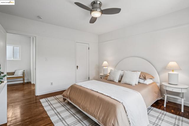 4006 Lincoln Ave, Oakland CA: https://media.crmls.org/mediaz/237f878b-bfa2-45a0-b64e-942099e9bd49.jpg