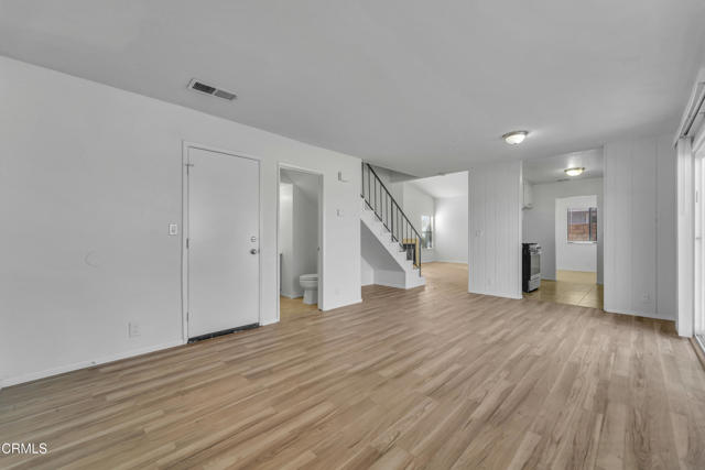 Detail Gallery Image 8 of 25 For 4745 Karling Pl, Palmdale,  CA 93552 - 3 Beds | 2/1 Baths