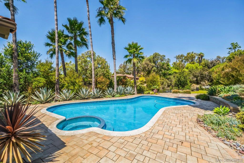 MLS #240019440SD image #2