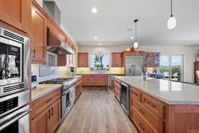 13495 Del Poniente Road, Poway CA: https://media.crmls.org/mediaz/237fd985-b435-4fbf-9e34-5a8de8ce6dd1.jpg