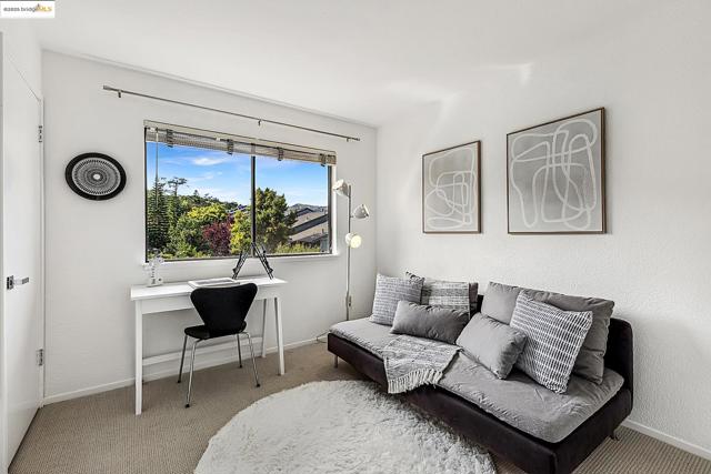 Image 33 of 41 For 409 Sylvia Way
