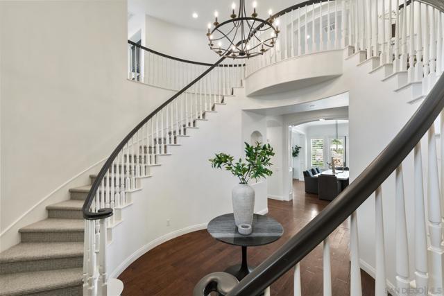 10263 Winecreek Ct, San Diego CA: https://media.crmls.org/mediaz/2380aad8-bbda-4422-a773-7207891a91a7.jpg
