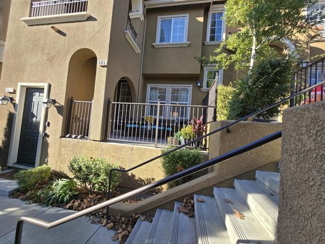 585 Adeline Avenue, San Jose CA: https://media.crmls.org/mediaz/2381ae12-526d-4198-aa4e-b3221afb61ae.jpg