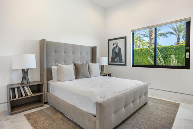 1 Bravo Court, Rancho Mirage CA: https://media.crmls.org/mediaz/23830edd-2f08-4663-b547-b4529a92d350.jpg