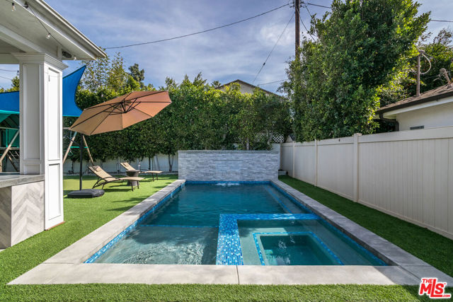 4728 Vesper Avenue, Sherman Oaks CA: https://media.crmls.org/mediaz/23832db1-ab23-4979-b1c5-acb19f989e2b.jpg