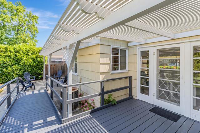 1700 Parkhills Avenue, Los Altos CA: https://media.crmls.org/mediaz/2383377e-a14b-42c6-9335-744d9d09055e.jpg