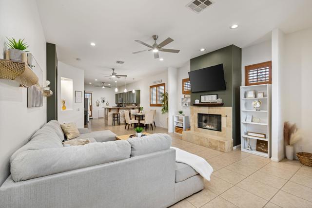 13039 Calle Amapola, Desert Hot Springs CA: https://media.crmls.org/mediaz/238344a6-0baa-4ec3-96ae-1a95fe2acb44.jpg