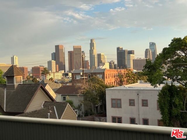 1340 Carroll Avenue, Los Angeles CA: https://media.crmls.org/mediaz/2383b1f3-60e6-4310-b681-eff8acadd849.jpg