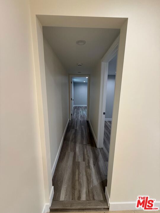 8446 Fenwick Street, Sunland CA: https://media.crmls.org/mediaz/23851cc4-195f-4623-add5-a4d2a9917695.jpg