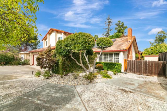 6508 Circle Hill Drive, San Jose CA: https://media.crmls.org/mediaz/238557a1-d7c3-4a15-af54-85b02da2b380.jpg