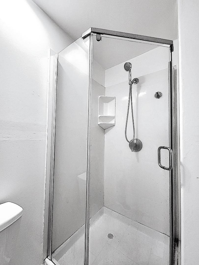 https://media.crmls.org/mediaz/23867dbe-95c3-477a-b7bc-16750ad0c5e2.jpg?preset=X-Large