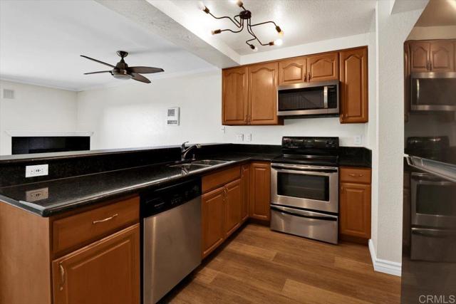 Detail Gallery Image 16 of 48 For 4626 Hartley St #2,  San Diego,  CA 92102 - 2 Beds | 2 Baths