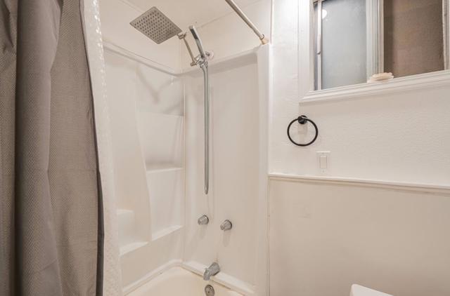 260 Paul Avenue, Salinas CA: https://media.crmls.org/mediaz/238732d1-6580-481e-a378-2a7d48aa20d6.jpg