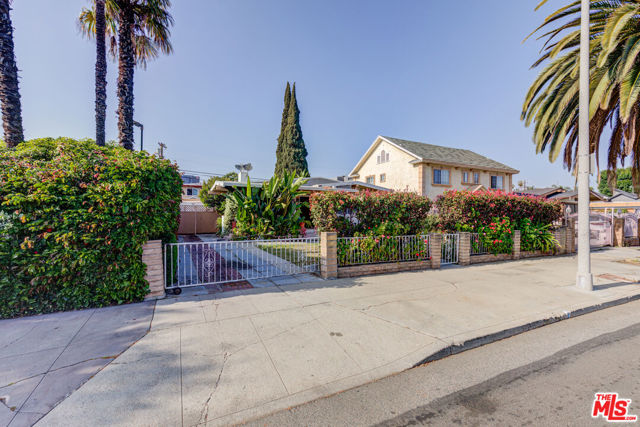 Image 2 for 6239 Banner Ave, Los Angeles, CA 90038