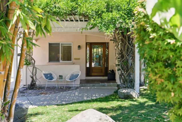 41 Regent Place, Palo Alto CA: https://media.crmls.org/mediaz/23889411-8d55-461a-8c21-5c51a2f334dc.jpg