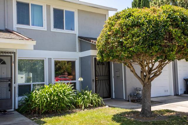 40189 Santa Teresa, Fremont CA: https://media.crmls.org/mediaz/2389c82c-45fa-46db-9d03-8973a7981ade.jpg