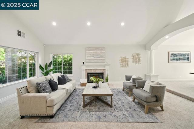 29 Blue Haven Ct, Danville CA: https://media.crmls.org/mediaz/238a03e2-698e-44b1-aff2-0dc0bc74c141.jpg