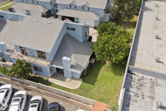 823 Earlham Street, Pasadena CA: https://media.crmls.org/mediaz/238abaff-1d3e-46c0-b2eb-c905c8c04959.jpg