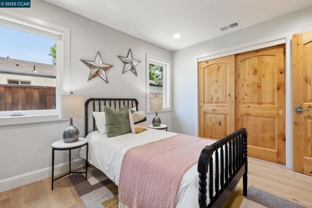 312 Soule Ave, Pleasant Hill CA: https://media.crmls.org/mediaz/238ad59b-f107-4906-a4d3-464479b9ab74.jpg