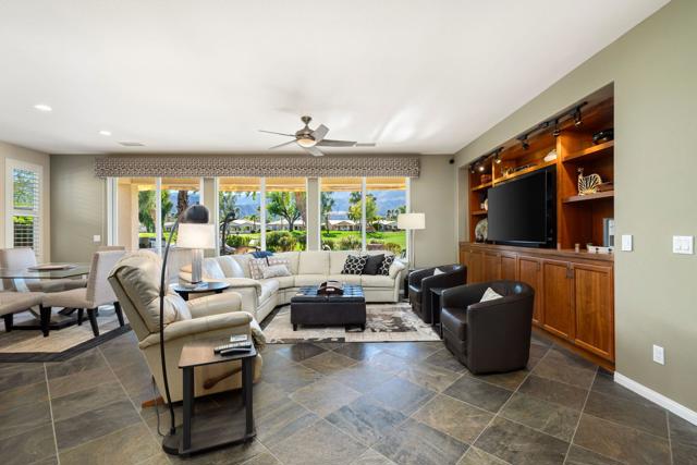81945 Golden Star Way, La Quinta CA: https://media.crmls.org/mediaz/238bbb4e-4636-490d-8340-9efd80536f4c.jpg
