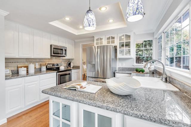 621 Harrow Way, Sunnyvale CA: https://media.crmls.org/mediaz/238e01bc-bcd0-493d-b263-b56c0ba2e4fb.jpg